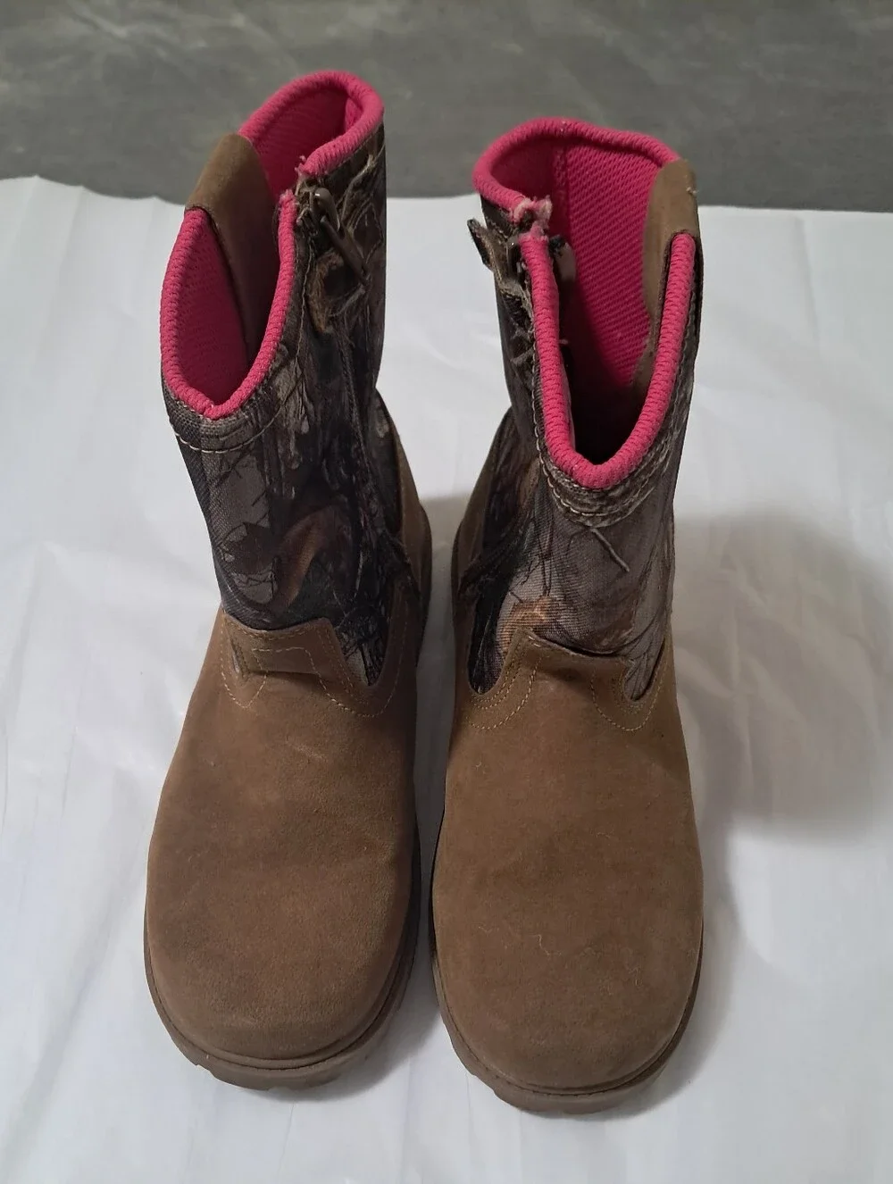 Magellan Outdoors Girls Faux Suede Boone Realtree Edge Boots Sz. 5D